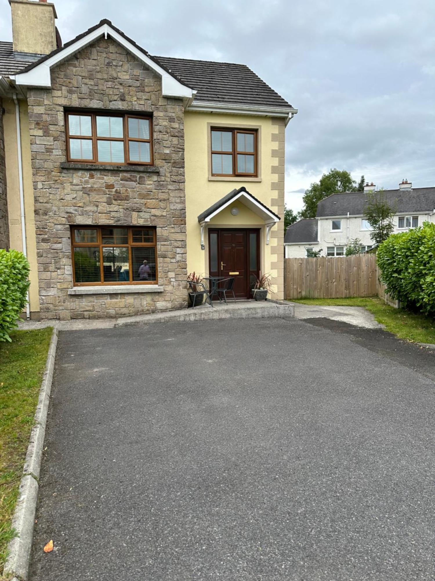 Home Near The River Shannon Rooskey Exteriör bild